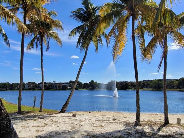 9367 Fontainebleau Blvd G234, Miami FL 33172