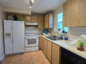 9367 Fontainebleau Blvd G234, Miami FL 33172