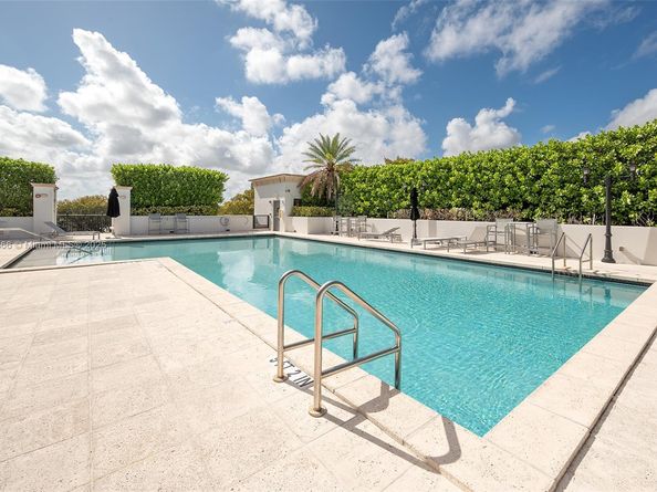 4100 Salzedo St 515, Coral Gables FL 33146