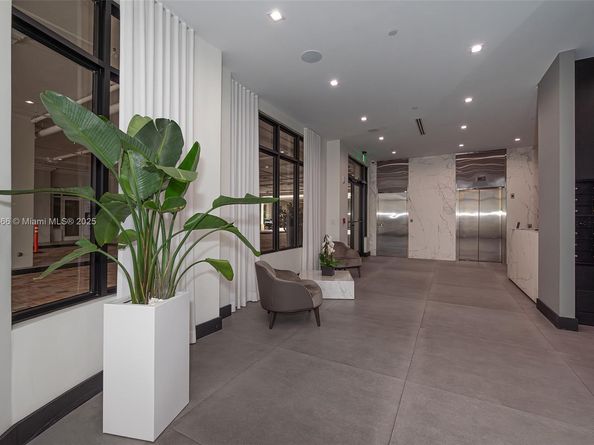 4100 Salzedo St 515, Coral Gables FL 33146