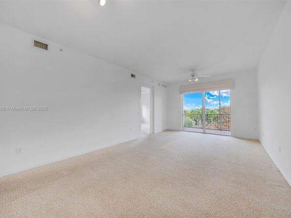 3600 Oaks Clubhouse Dr 501, Pompano Beach FL 33069