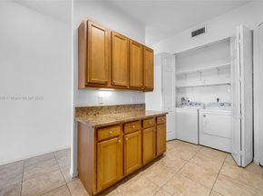 3600 Oaks Clubhouse Dr 501, Pompano Beach FL 33069