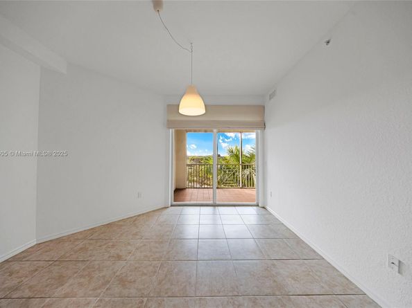 3600 Oaks Clubhouse Dr 501, Pompano Beach FL 33069