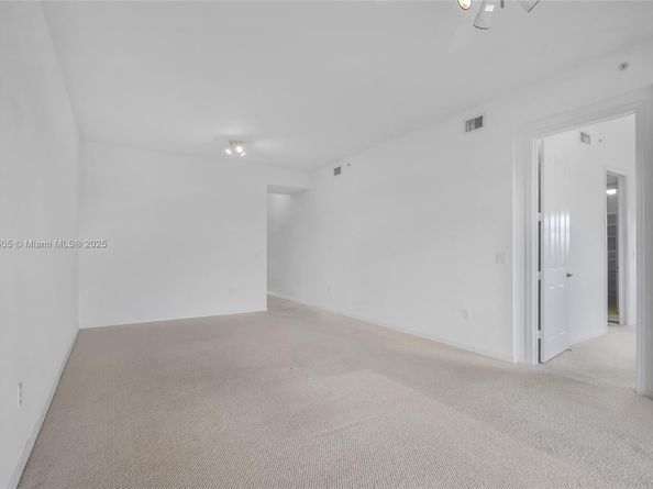 3600 Oaks Clubhouse Dr 501, Pompano Beach FL 33069