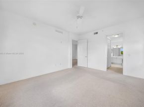 3600 Oaks Clubhouse Dr 501, Pompano Beach FL 33069