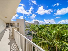 3600 Oaks Clubhouse Dr 501, Pompano Beach FL 33069
