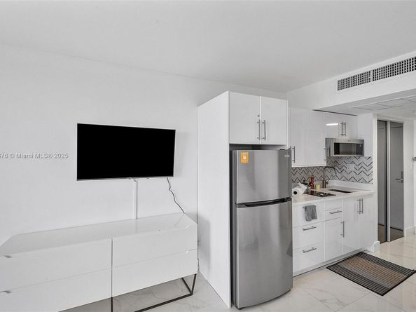 19201 Collins Ave 306, Sunny Isles Beach FL 33160