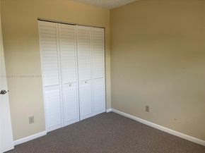 1124 NW 106th Ter 202, Pembroke Pines FL 33026
