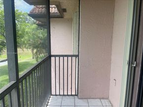 1124 NW 106th Ter 202, Pembroke Pines FL 33026