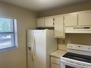1124 NW 106th Ter 202, Pembroke Pines FL 33026