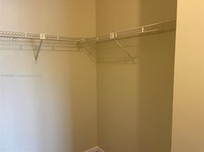 1124 NW 106th Ter 202, Pembroke Pines FL 33026