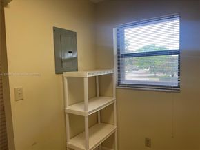1124 NW 106th Ter 202, Pembroke Pines FL 33026