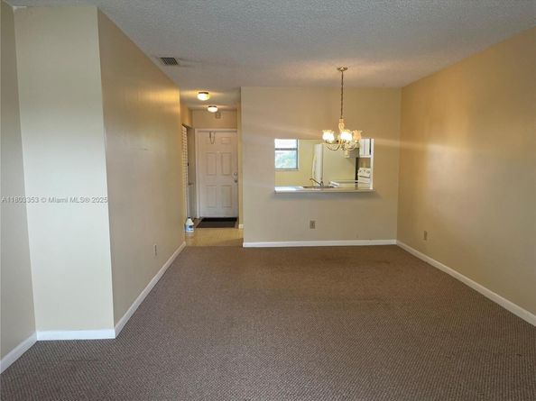 1124 NW 106th Ter 202, Pembroke Pines FL 33026