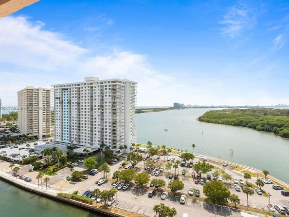 400 Kings Point Dr 1607, Sunny Isles Beach FL 33160