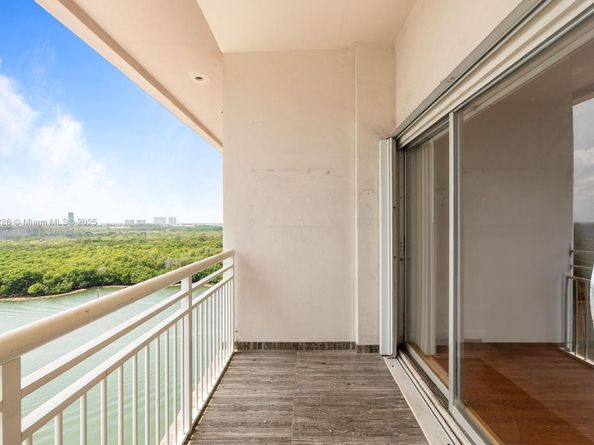 400 Kings Point Dr 1607, Sunny Isles Beach FL 33160