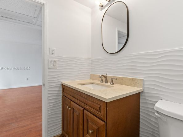 400 Kings Point Dr 1607, Sunny Isles Beach FL 33160