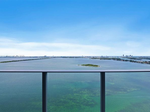 700 NE 24th 3404, Miami FL 33137