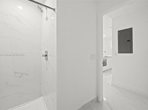 700 NE 24th 3404, Miami FL 33137