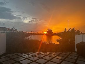 20478 NW 4th Ct, Miami Gardens FL 33169
