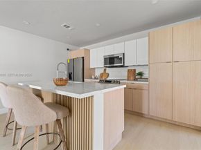 18800 NW 39th Ct, Miami Gardens FL 33055