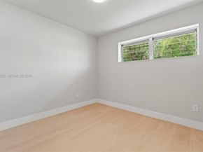 18800 NW 39th Ct, Miami Gardens FL 33055