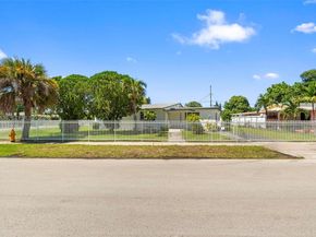 18800 NW 39th Ct, Miami Gardens FL 33055