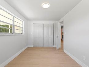 18800 NW 39th Ct, Miami Gardens FL 33055