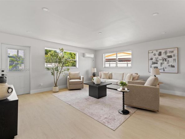 18800 NW 39th Ct, Miami Gardens FL 33055