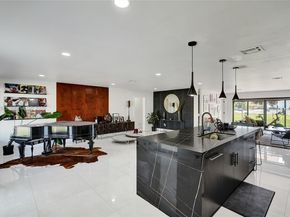 1860 NW 121st St, Miami FL 33167