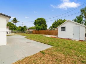 664 NW 21st St, Pompano Beach FL 33060