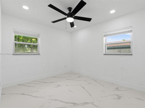 664 NW 21st St, Pompano Beach FL 33060