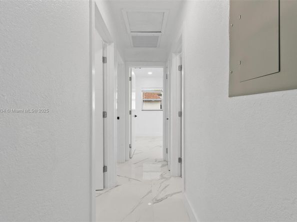 664 NW 21st St, Pompano Beach FL 33060
