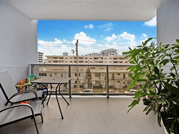 401 69th St 308, Miami Beach FL 33141