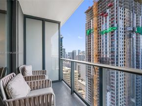 159 NE 6th St 2804, Miami FL 33132