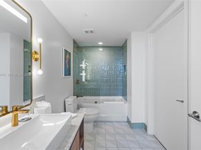 159 NE 6th St 2804, Miami FL 33132