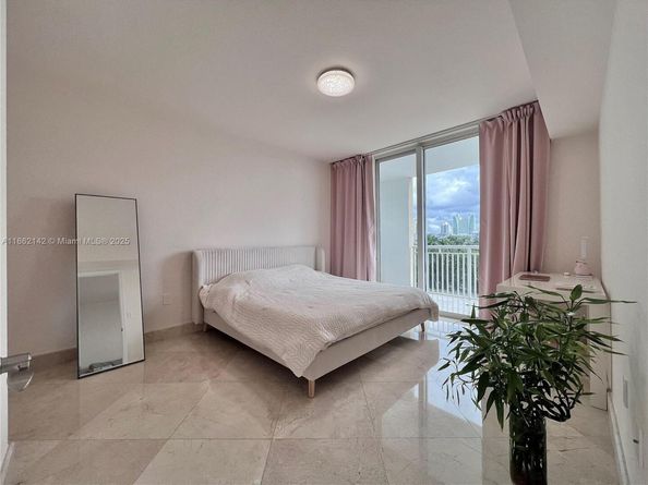 1755 E Hallandale Beach Blvd 405E, Hallandale Beach FL 33009
