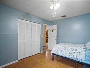 15824 Cotswold Ct, Davie FL 33331