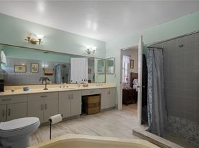 15824 Cotswold Ct, Davie FL 33331