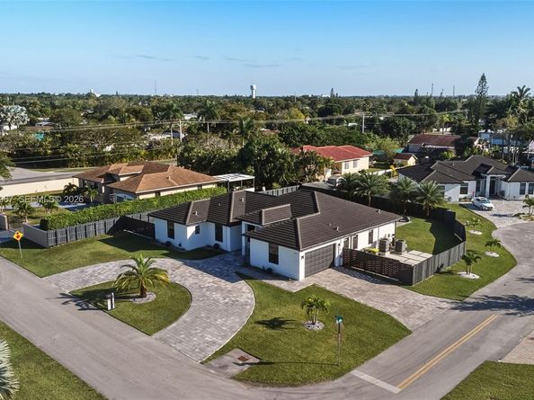 1410 NW 19th St, Homestead FL 33030