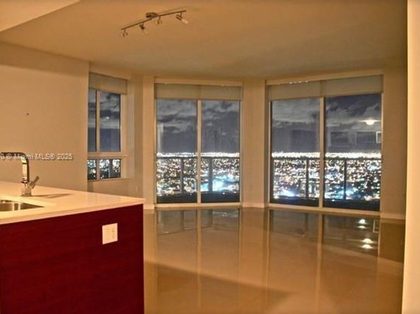 1900 N Bayshore Dr 4018, Miami FL 33132