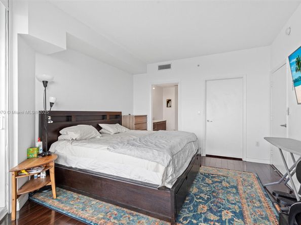 1900 N Bayshore Dr 4018, Miami FL 33132