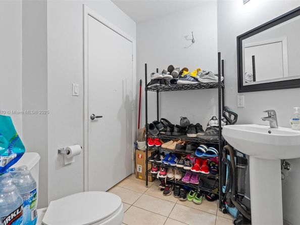 1900 N Bayshore Dr 4018, Miami FL 33132