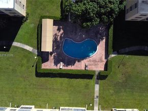 200 Ashbury Rd 203, Hollywood FL 33024