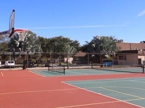 200 Ashbury Rd 203, Hollywood FL 33024