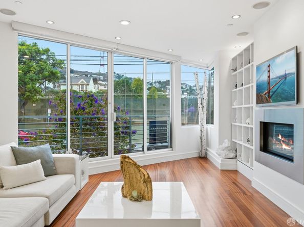 161 Collingwood Street, San Francisco CA 94114