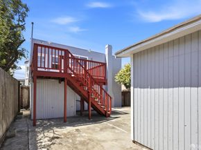 39 East Cavour Street, Daly City CA 94014