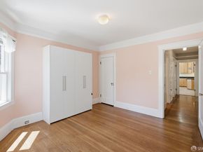 2454 24th Avenue, San Francisco CA 94116