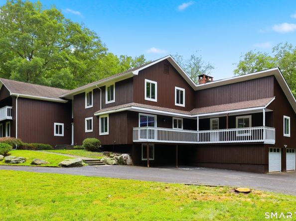 21 Deepwood Road, Weston CT 06883