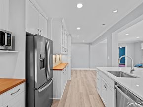 45 Woodridge Circle, Trumbull CT 06611
