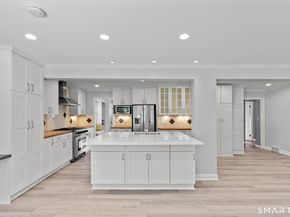 45 Woodridge Circle, Trumbull CT 06611